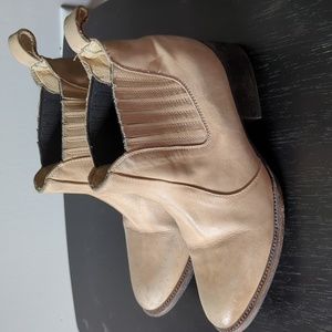 Lasso boots by Freebird